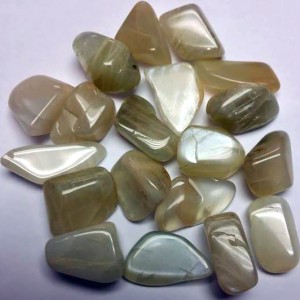stones_moonstone